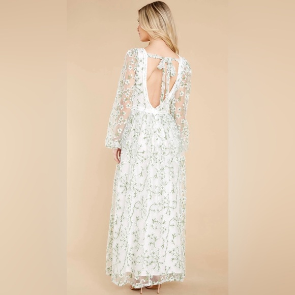 Ivory Floral Embroidered Maxi Dress - Picture 3 of 8